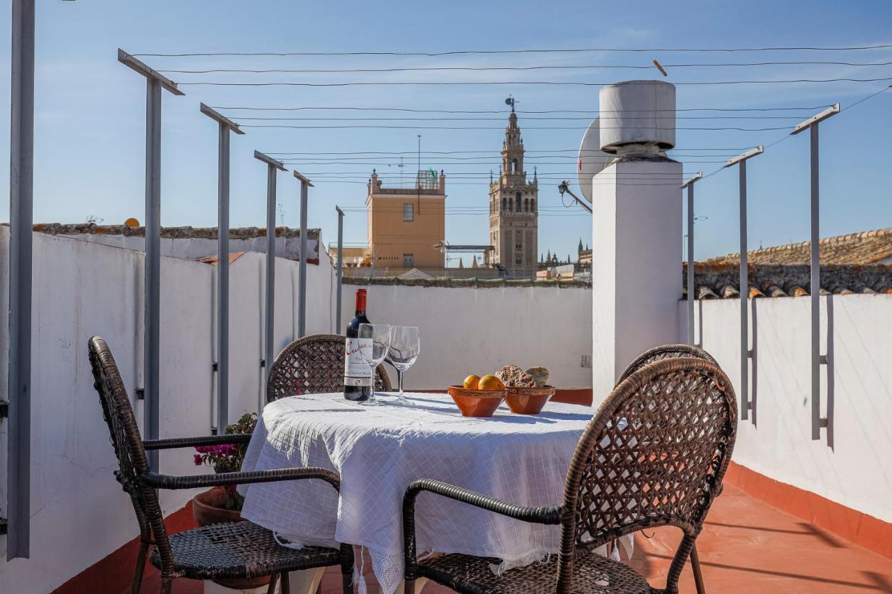 Apt. Casa Palacio Santa Cruz Cathedral Views - セビリア エクステリア 写真